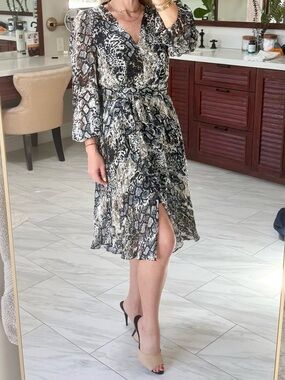 Alice + Olivia Black, White & Gray Snake-Print Midi Dress